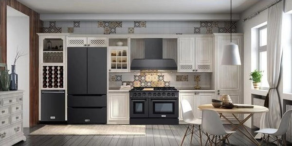 How to Decorate a Kitchen with Black Appliances